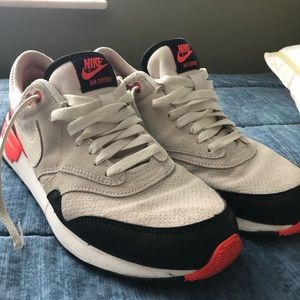 Nike Air Max Men’s Sz. 9